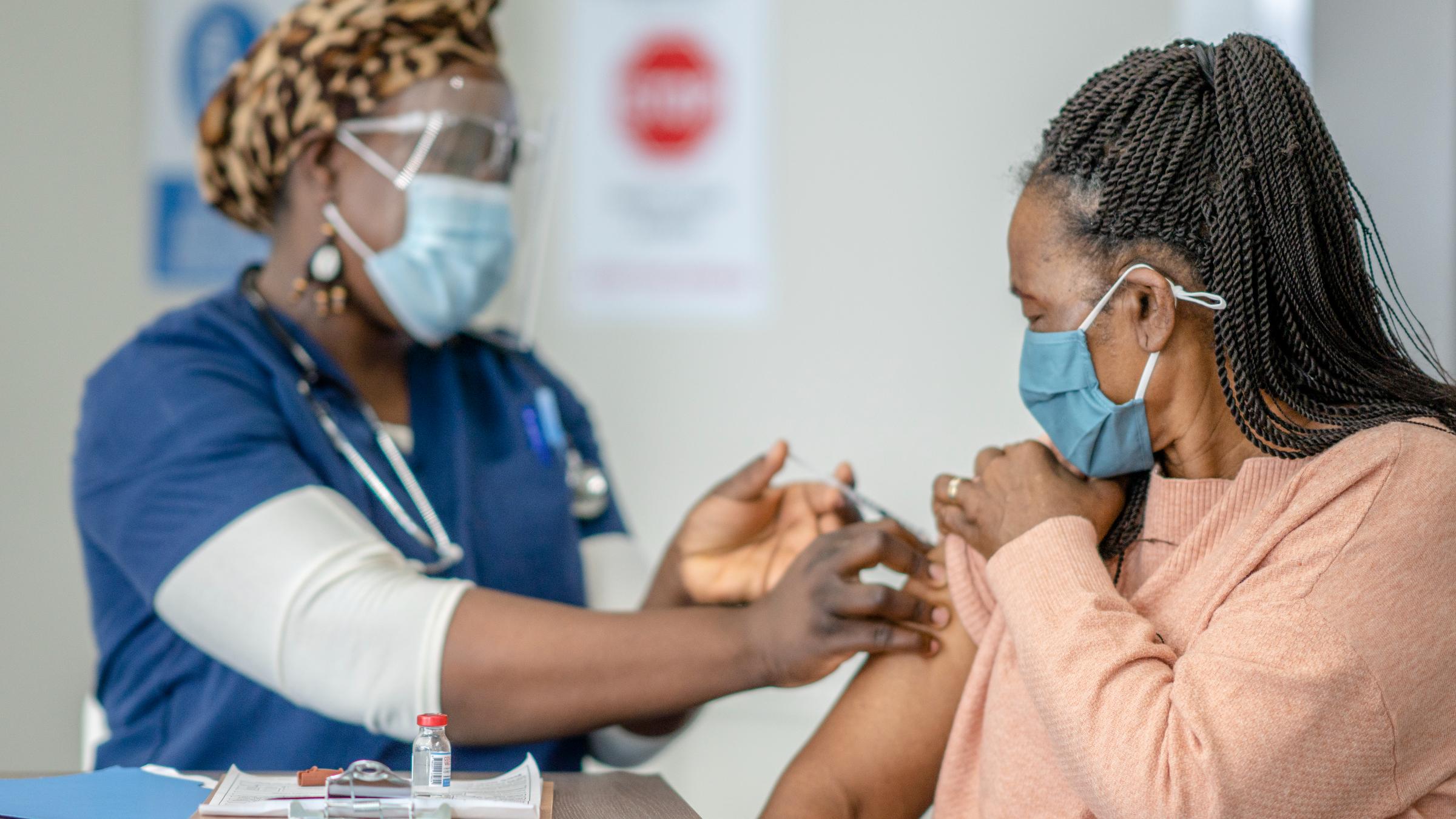 Patient getting vaccinated