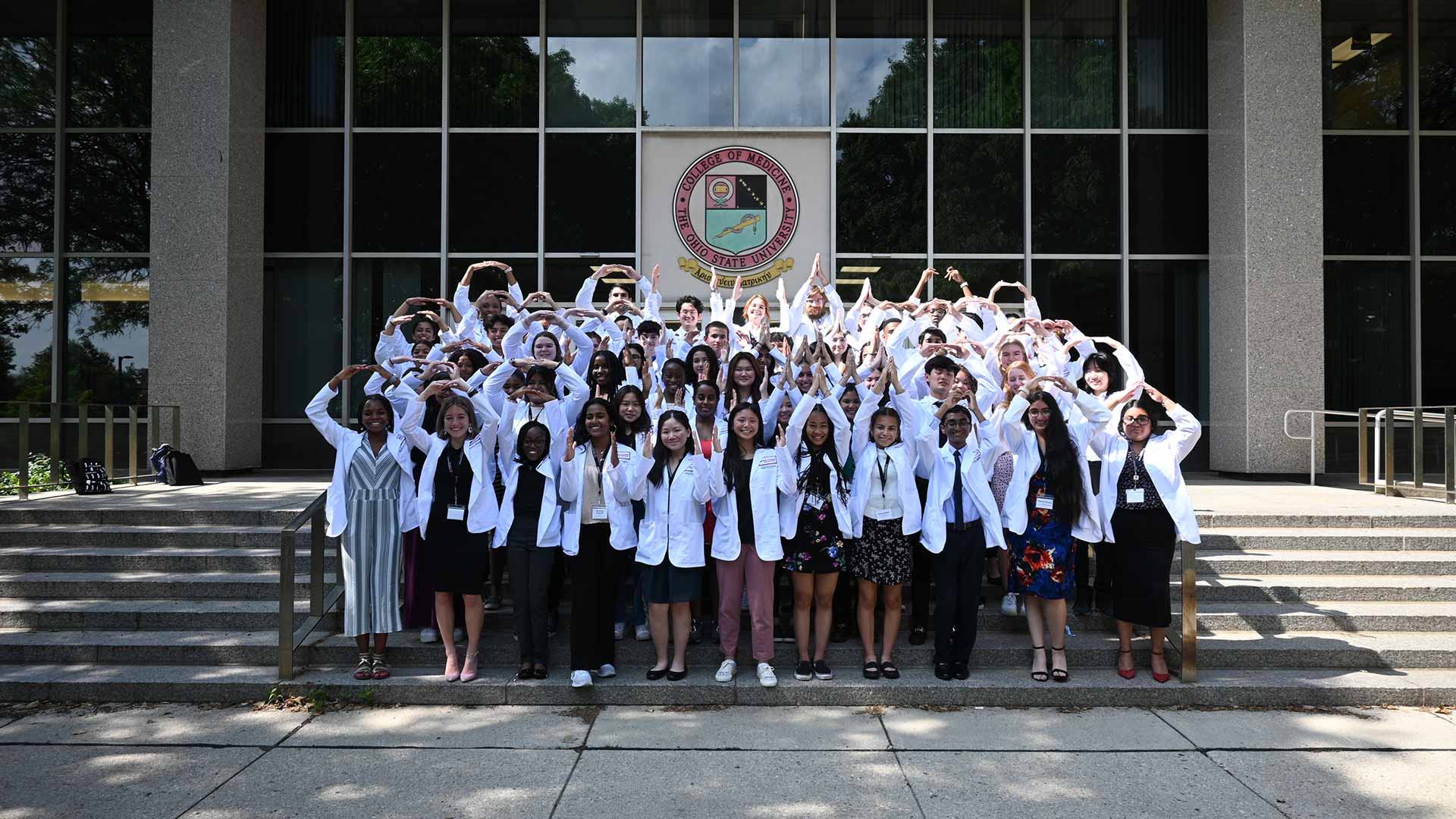 MD Camp participants in front of the Ohio State College of Medicine building