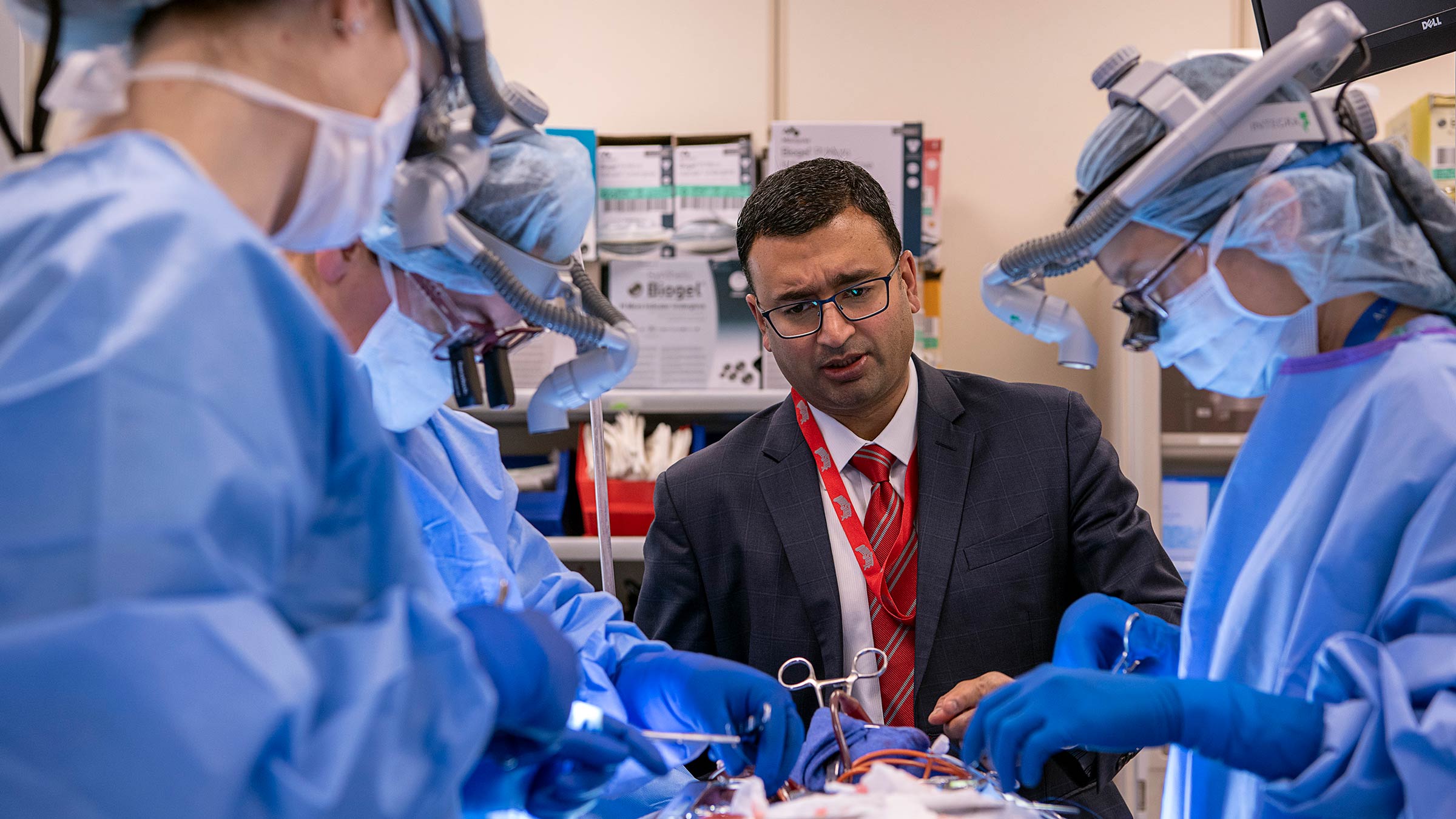 Dr. Mokadam leads a group of trainees