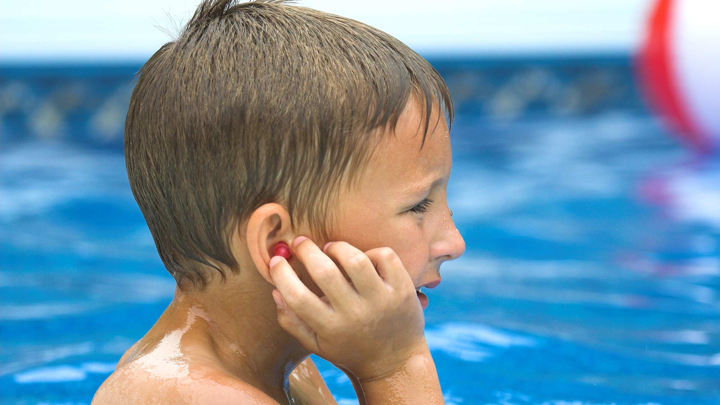 How to know you have swimmer’s ear, and whether you can treat it at home