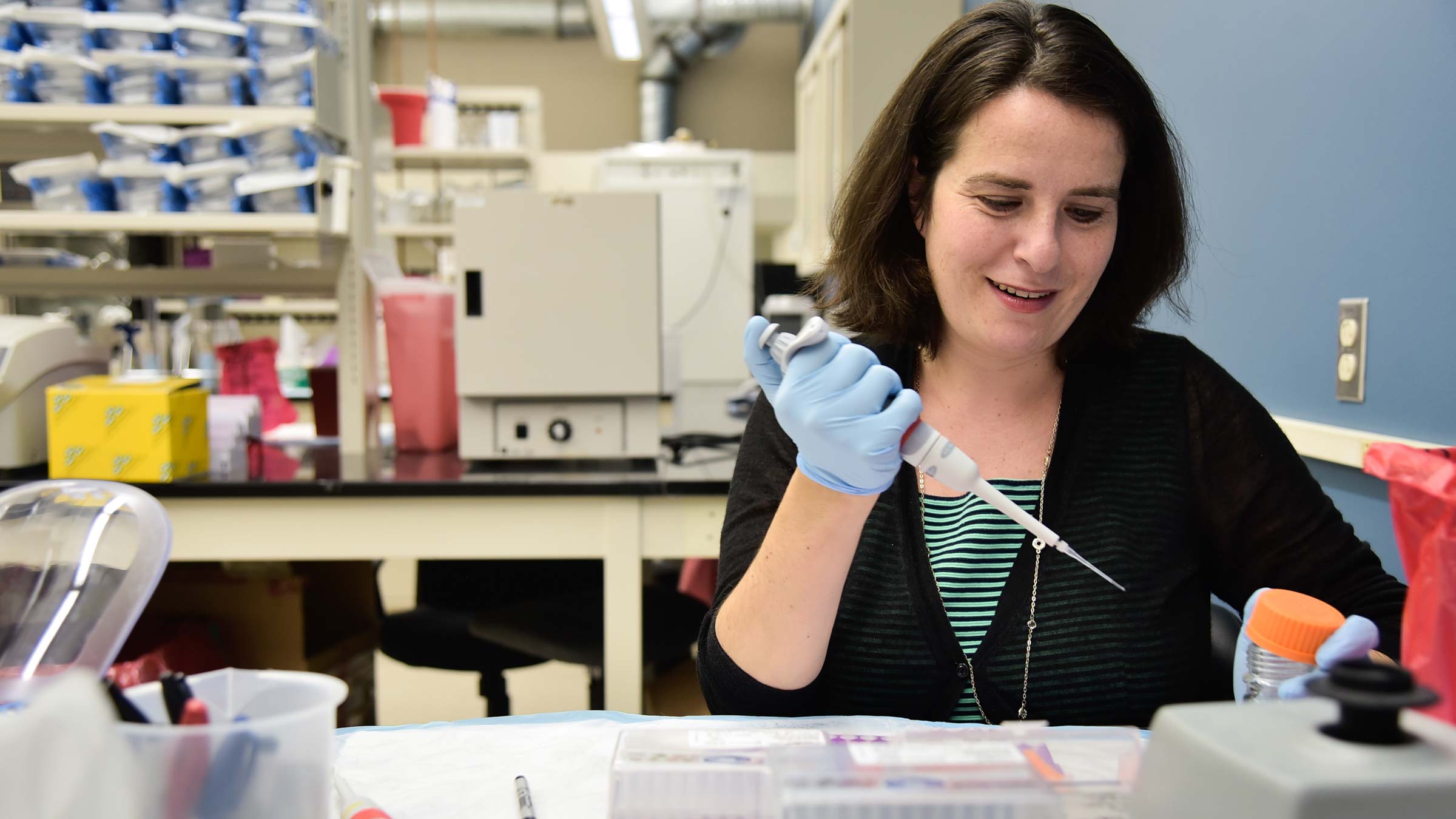 Dr. Tamar Gur in her laboratory at Ohio State 