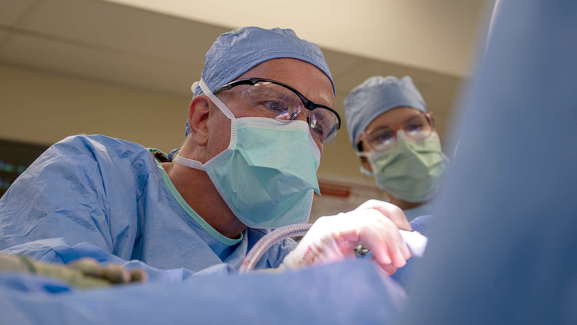 Roman Skoracki performing a surgery