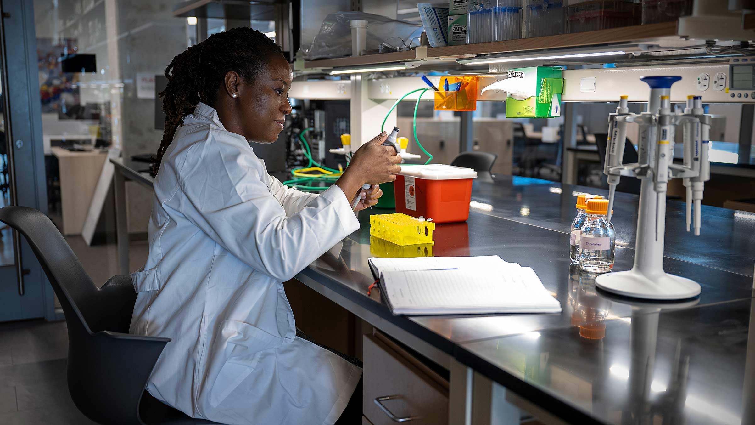 Dr. Kerry-Ann Mitchell in her lab at the Peltonia Research Center
