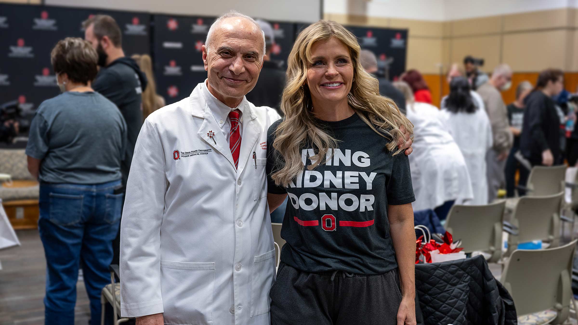 Dr. Amer Rajab, surgical director of kidney and pancreas transplantation, with donor Samantha