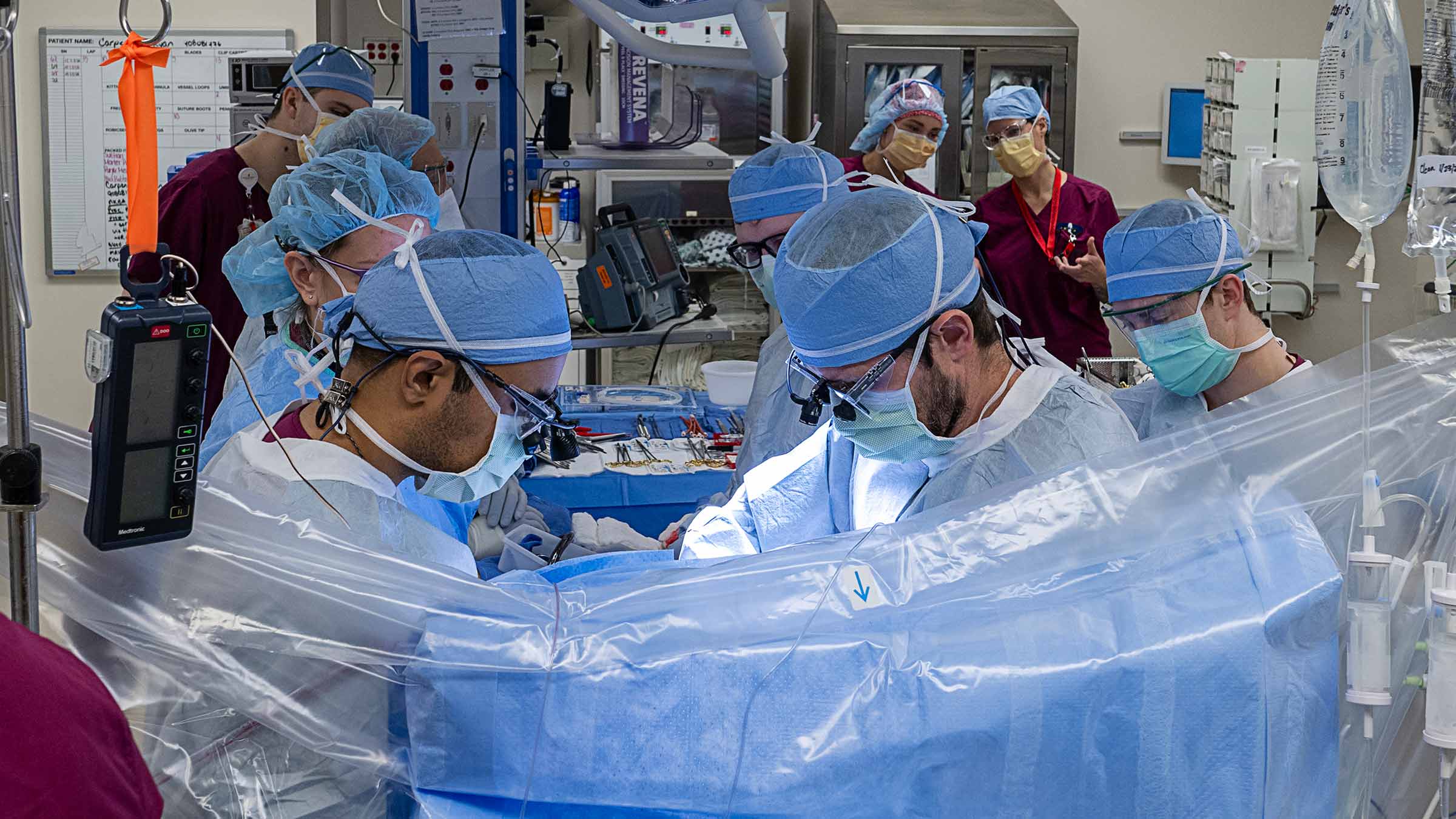 An overview of the OR room during a surgery