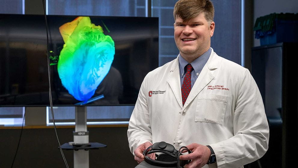 Dr. Blair Suter using syGlass Virtual Reality software