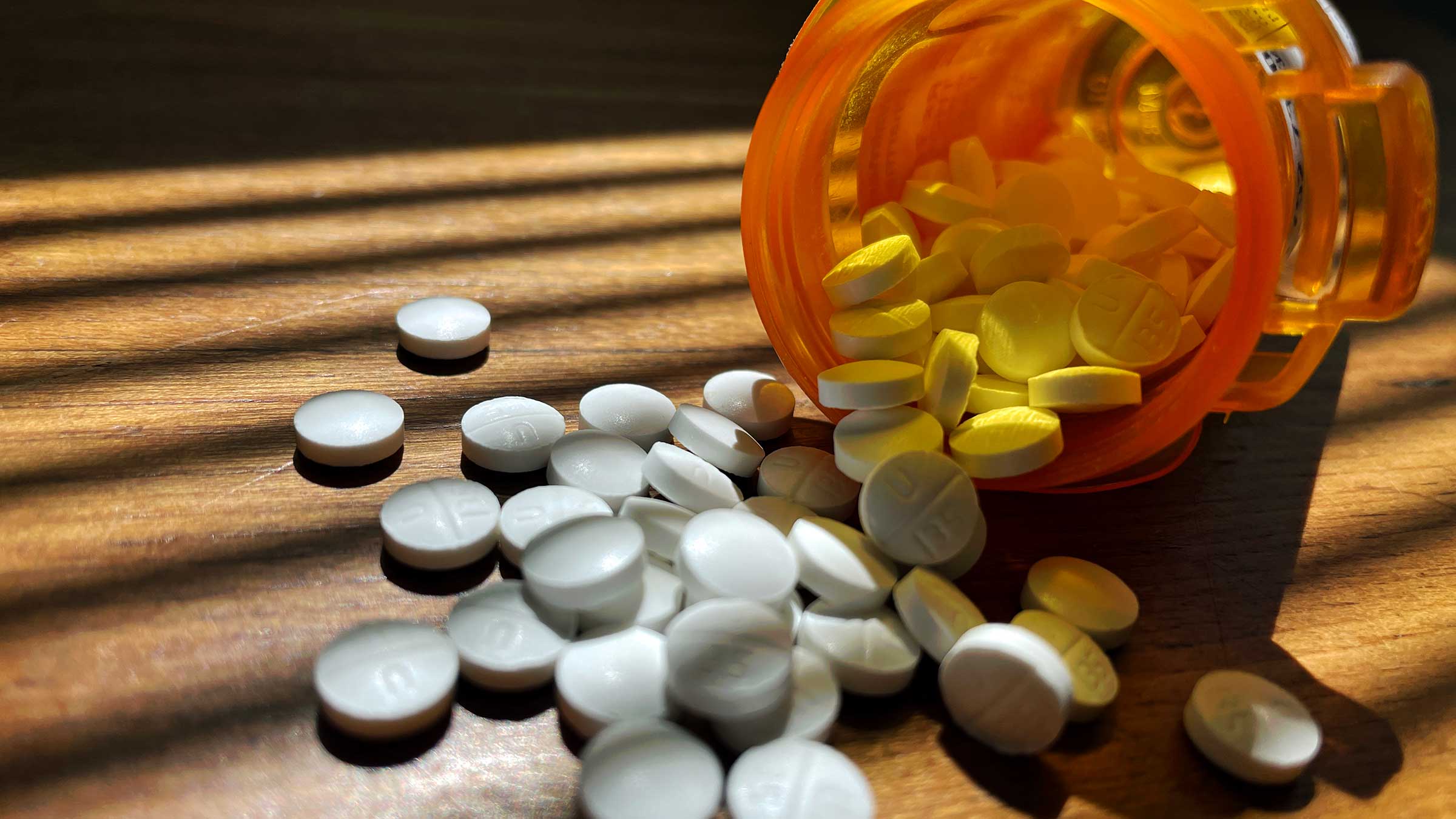 How to safely taper off opioid medications