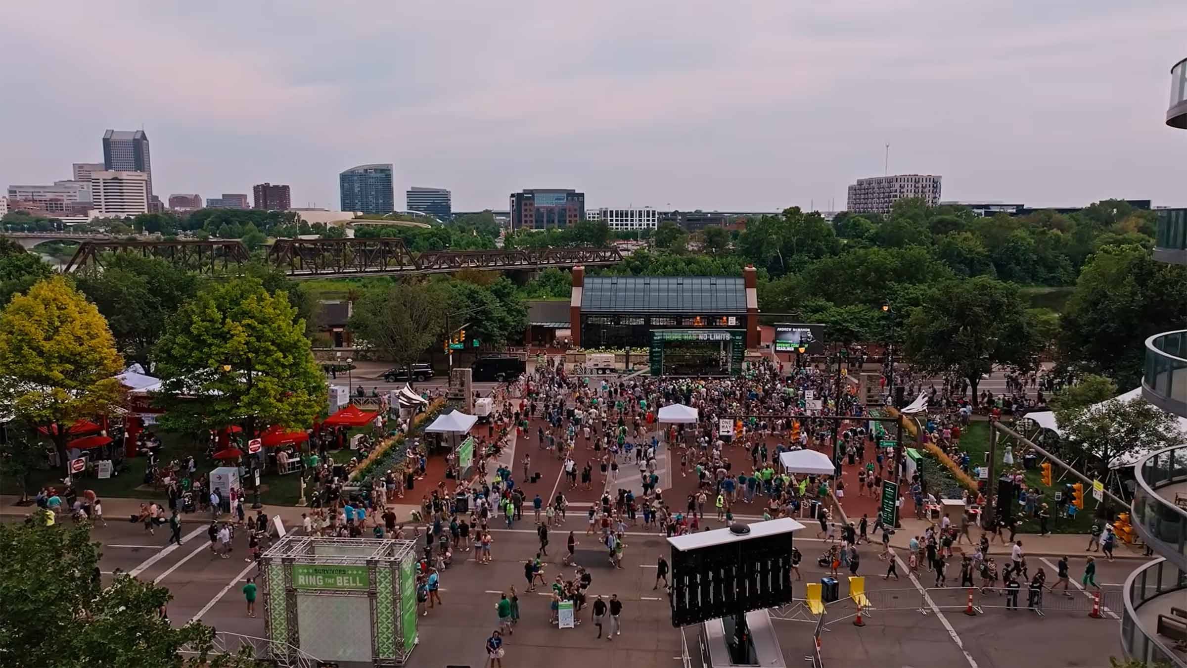 Aerial shot of Pelotonia participants