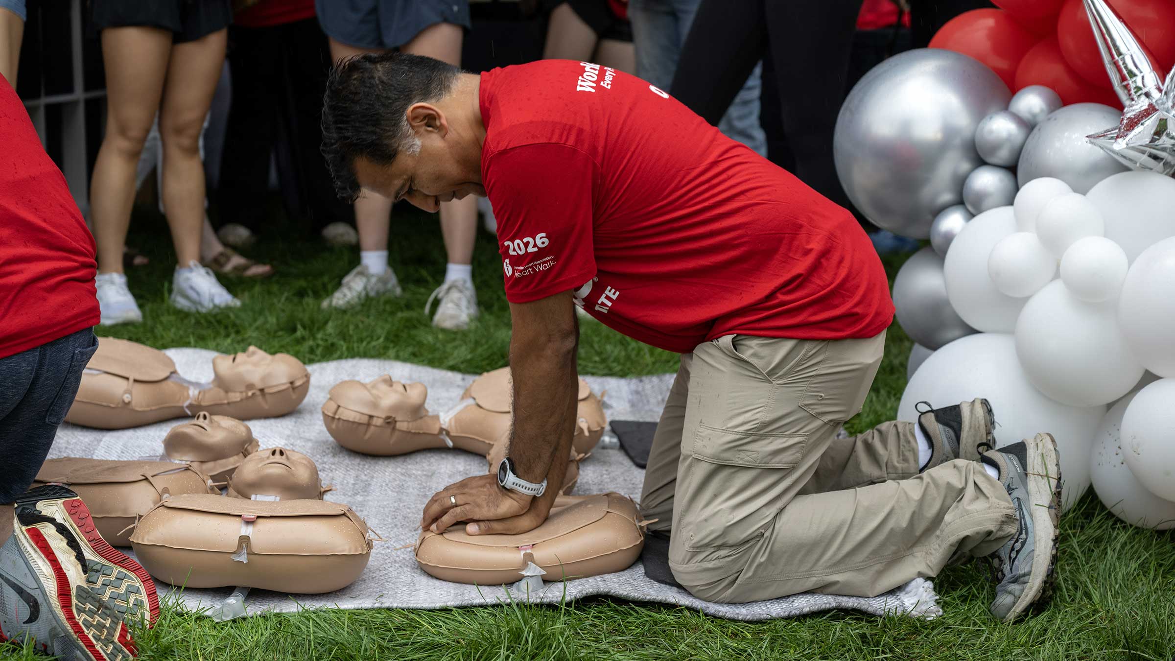 How to do hands-only CPR in an emergency