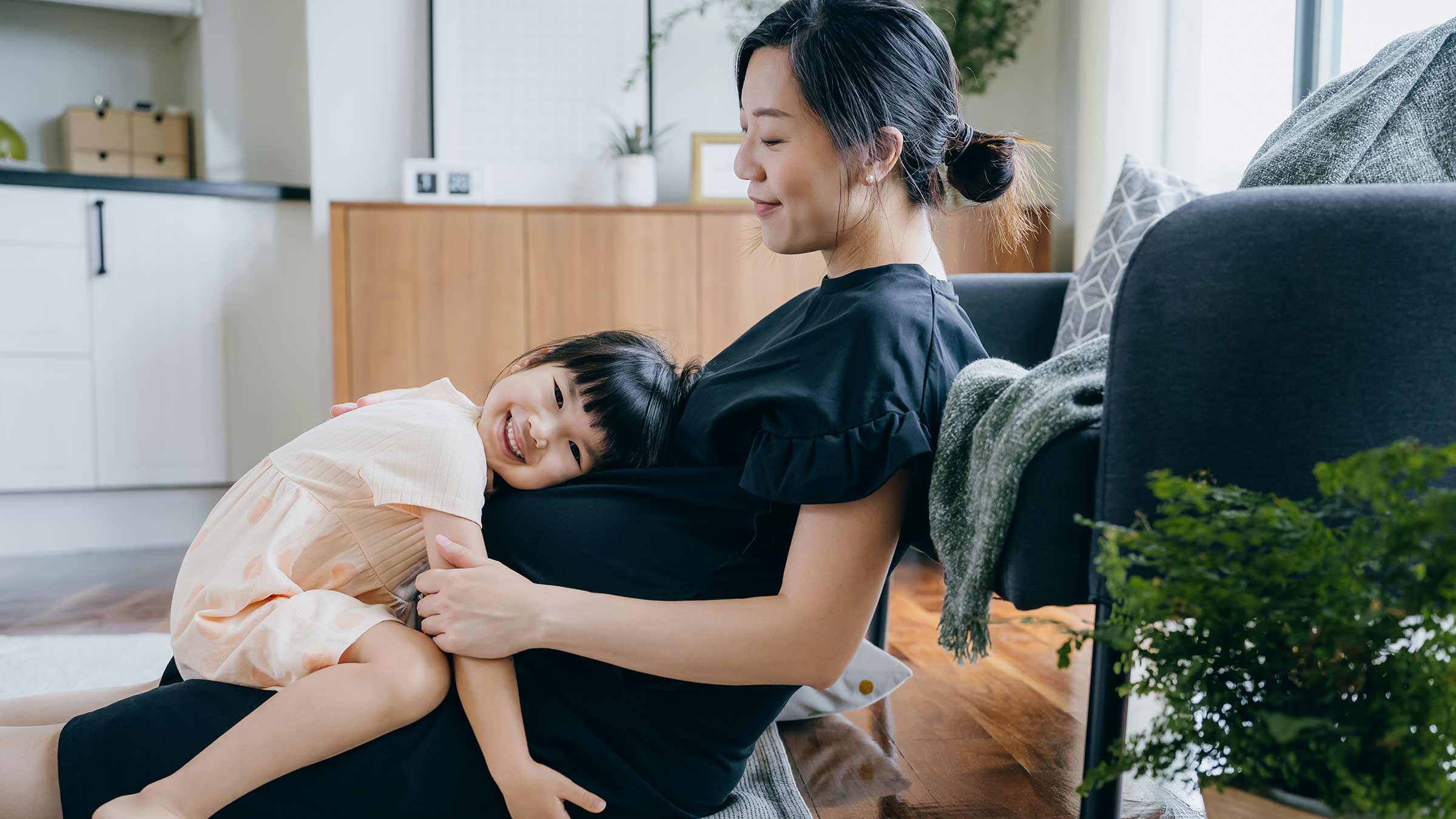 How is maternal alloimmunization treated during pregnancy?
